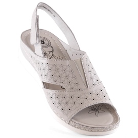 Sandales confortables en cuir pour femme avec élastique et velcro beige eVento 5850 1