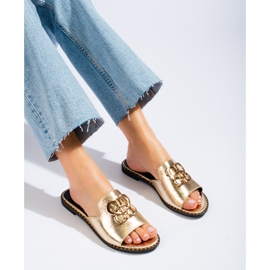 Claquettes femme dorées à ornements Shelovet 1
