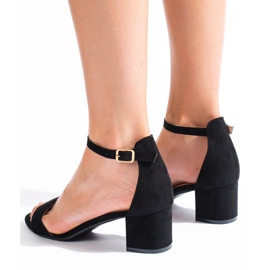 Sandales à talons bas en daim noir de Shelovet le noir 3