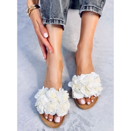 Pantoufles à fleurs blanches Corey 4