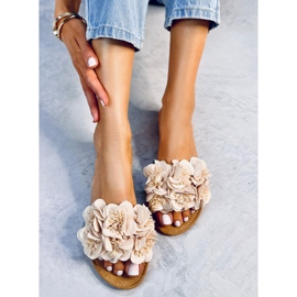 Pantoufles à fleurs Corey Beige 3