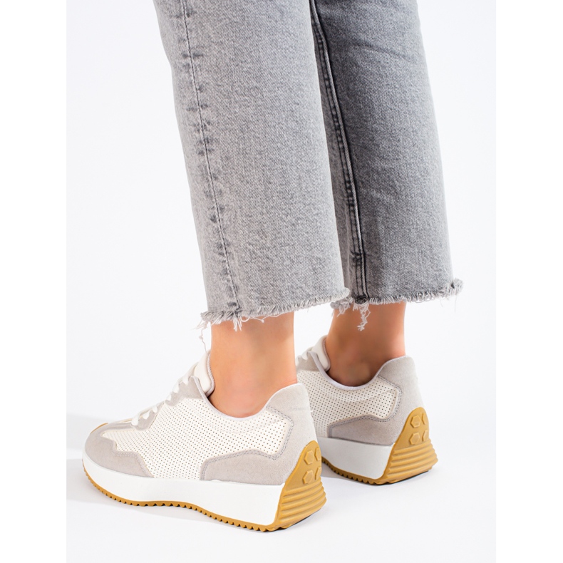 TRENDI Chaussures de sport décontractées sur la plate-forme beige blanche 1