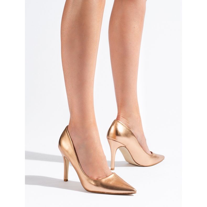 Talons hauts dorés pour femmes 1