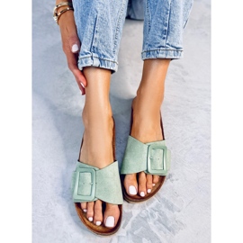Claquettes à boucle vert foncé 4