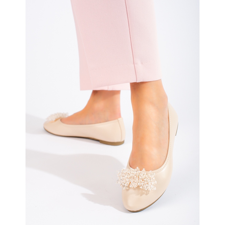 W. Potocki Ballerines beiges pour femmes avec une décoration de perles de Potocki 2