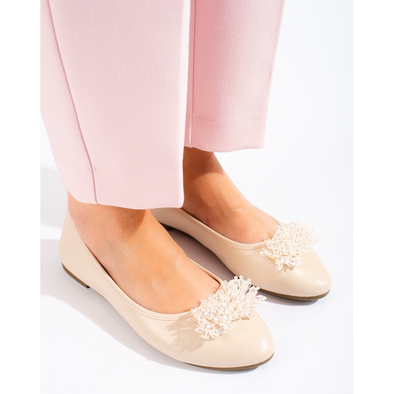 W. Potocki Ballerines beiges pour femmes avec une décoration de perles de Potocki 1