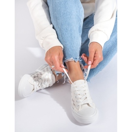 Baskets blanches pour femmes Big Star LL274071 1