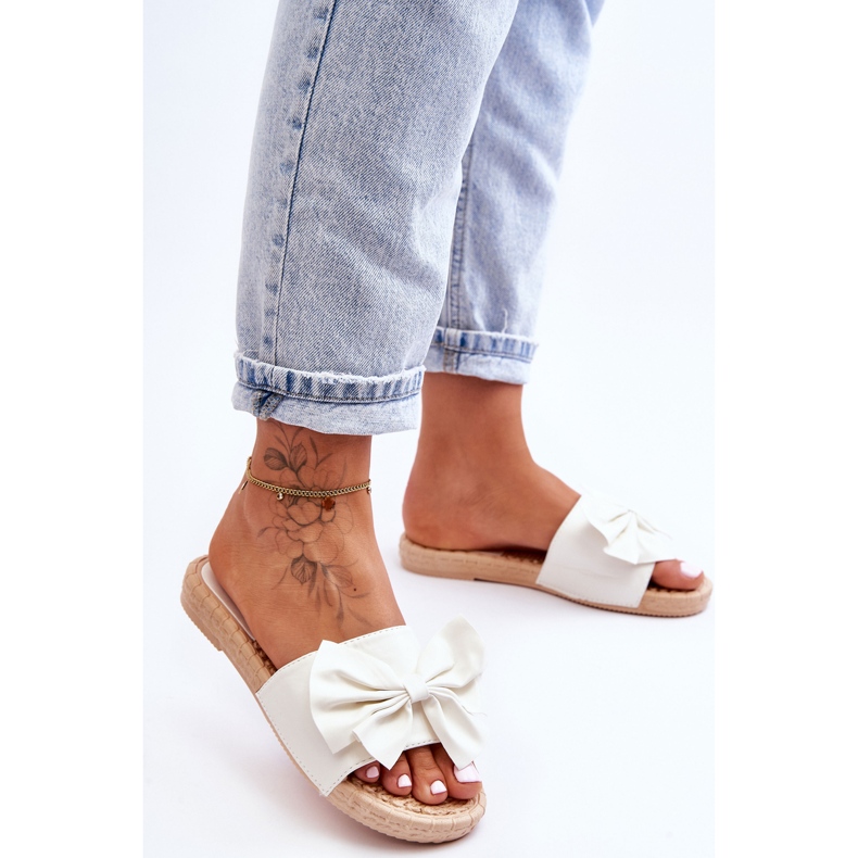 FK1 Pantoufles pour femmes à la mode avec un nœud Estera blanc 2