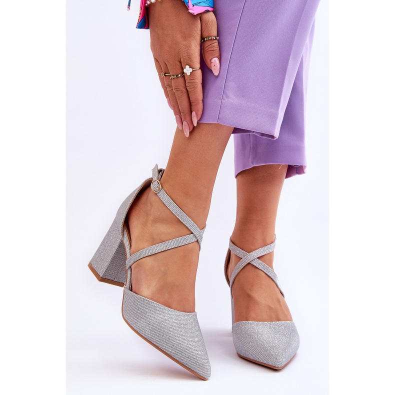 Escarpins brillants à la mode sur un talon argenté Galaxy 1