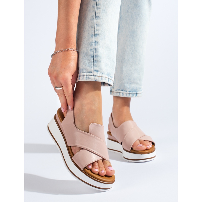 Sandales compensées basses Vinceza confortables pour femmes beige 1