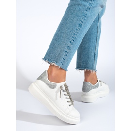 Chaussures de sport femme Shelovet blanches 1